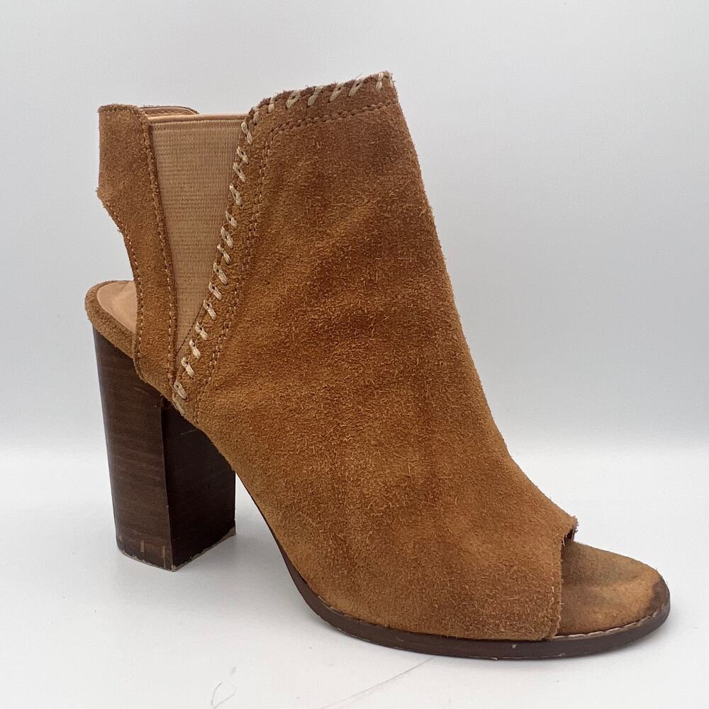 UO Peep Toe Ankle Boot Heels size 8 Brown Suede Leather